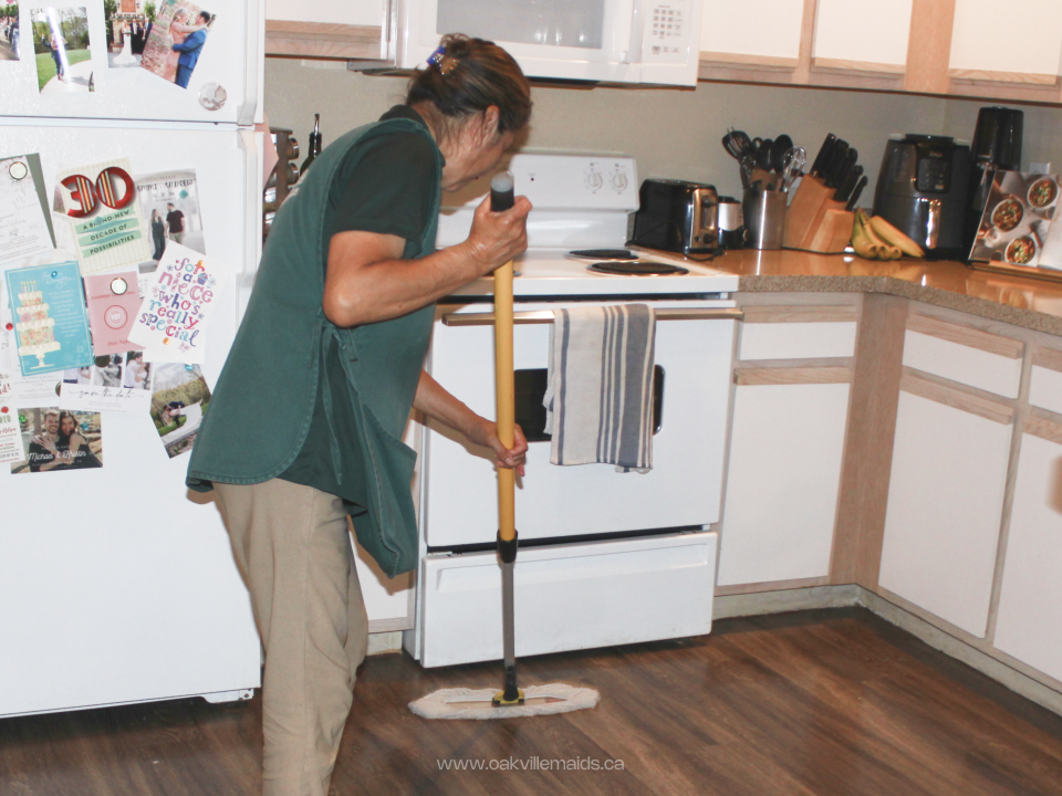 Hiring Oakville Maids as a Professional Cleaning Service